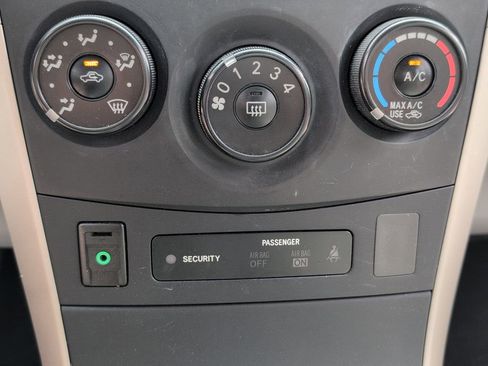 Used 2010 Toyota Corolla LE FWD image 14