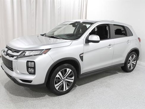 Used 2021 Mitsubishi Outlander Sport ES image 3