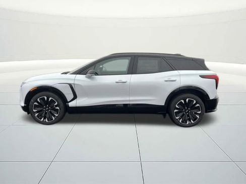 New 2026 Chevrolet Blazer EV RS image 2
