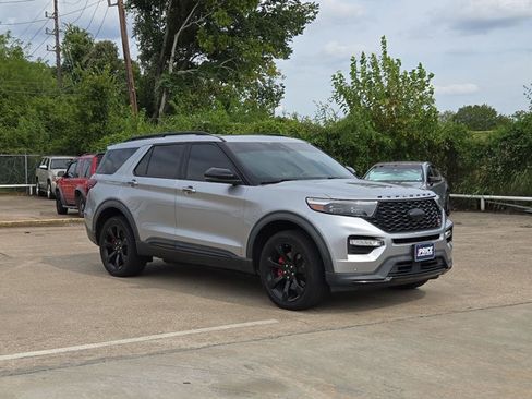 Used 2022 Ford Explorer ST w/ Equipment Group 401A AWD/4WD image 3