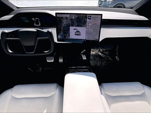 Used 2022 Tesla Model X image 13