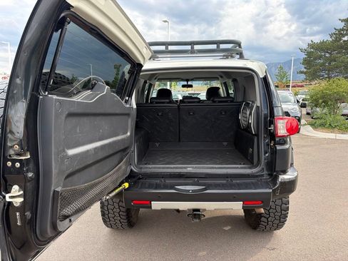 Used 2007 Toyota FJ Cruiser 4WD w/ Upgrade Pkg 2 image 14