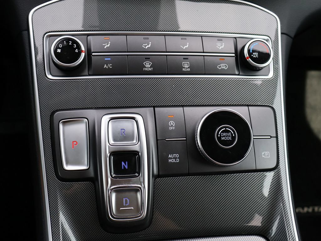 Used 2023 Hyundai Santa Fe SE FWD image 20