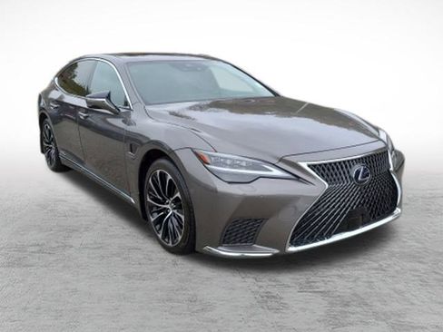 Used 2022 Lexus LS 500h AWD w/ Luxury Package image 3