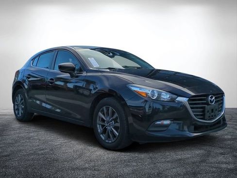 Used 2018 MAZDA MAZDA3 Touring FWD image 2