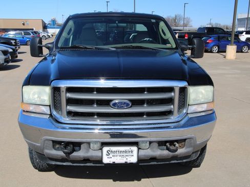 Used 2004 Ford F250 Lariat image 2