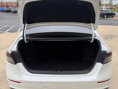 Used 2023 Honda Accord EX image 12