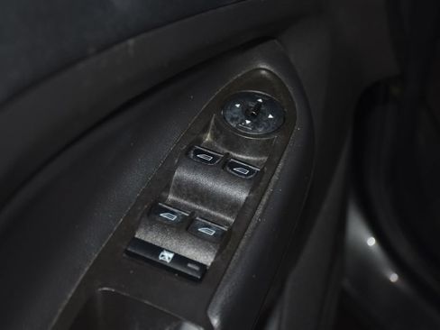 Used 2018 Ford Escape SE FWD image 23