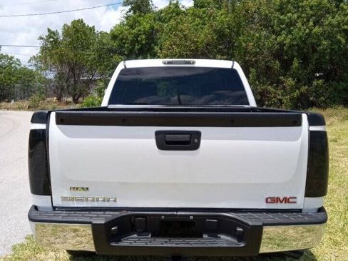 Used 2010 GMC Sierra 1500 SLE w/ Power Pack Plus AWD/4WD image 9