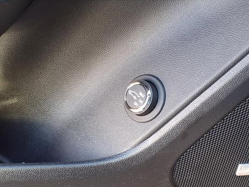 Used 2025 Chevrolet Blazer RS image 13