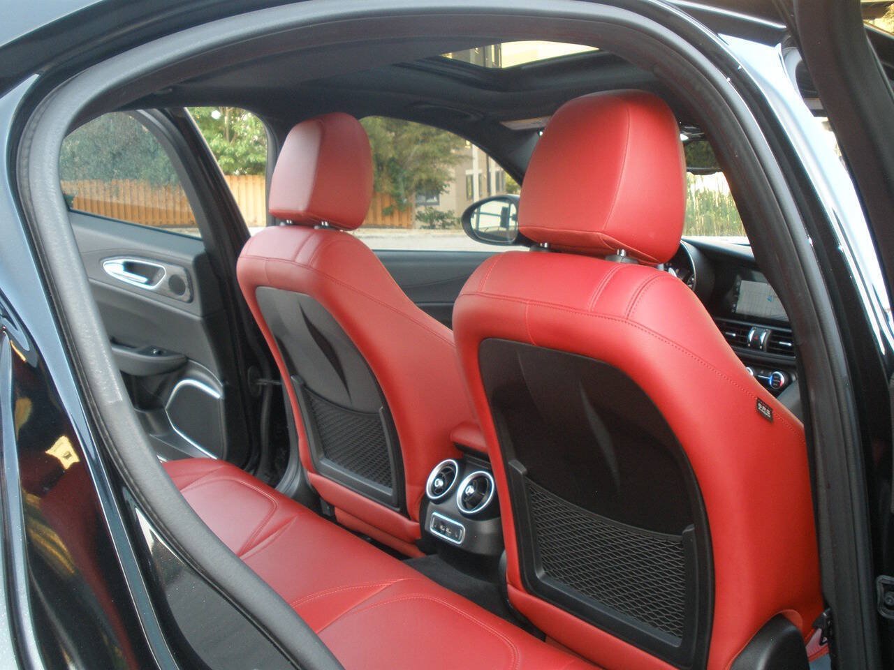 Used 2023 Alfa Romeo Giulia Sprint RWD image 33