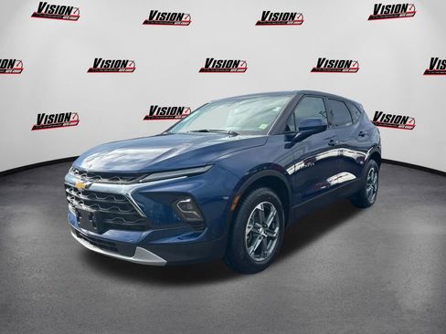 Used 2023 Chevrolet Blazer LT image 1