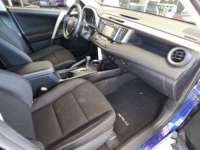 Used 2014 Toyota RAV4 XLE AWD/4WD image 13