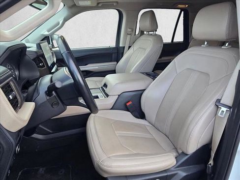 Used 2024 Ford Expedition Max Limited RWD image 17