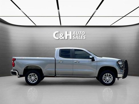 Used 2023 Chevrolet Silverado 1500 LT AWD/4WD image 7