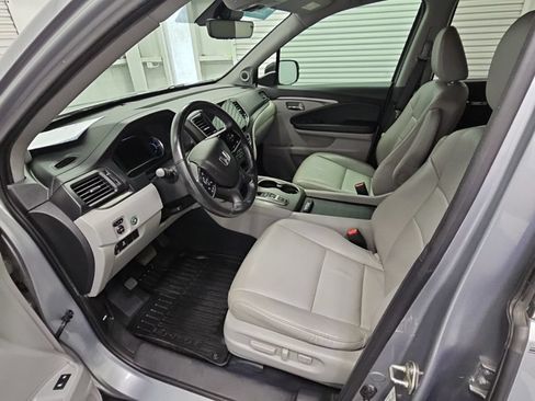 Used 2021 Honda Pilot Special Edition image 11