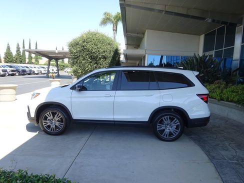Used 2022 Honda Pilot Sport image 5