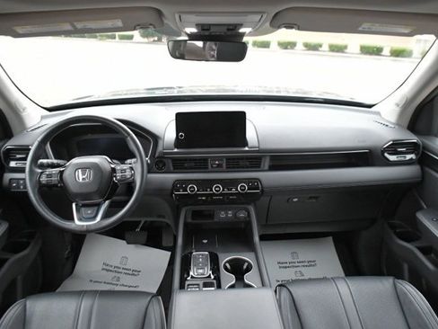 Used 2023 Honda Pilot Elite image 10