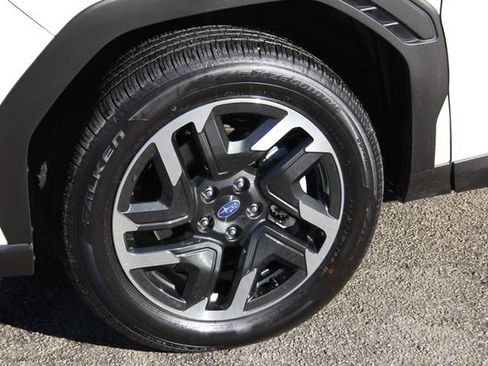 Certified 2025 Subaru Forester Limited image 13