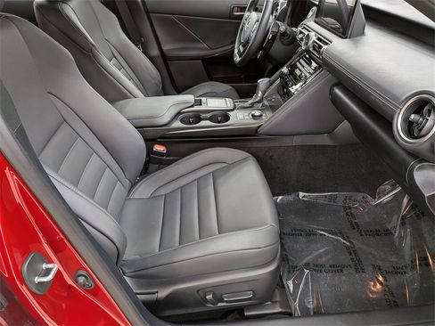 Used 2022 Lexus IS 350 F Sport image 37