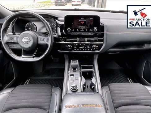 Used 2025 Nissan Pathfinder Rock Creek AWD/4WD image 15