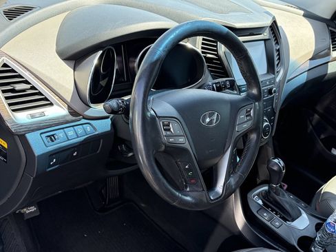 Used 2017 Hyundai Santa Fe Sport FWD image 7
