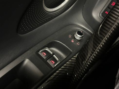 Used 2015 Audi R8 V8 w/ Full Leather Package AWD/4WD image 26
