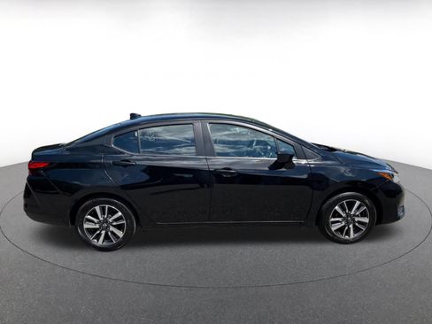 Used 2025 Nissan Versa SV FWD image 15