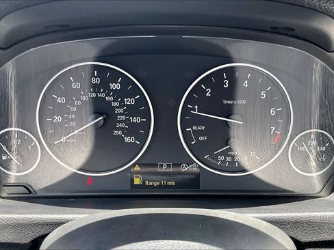 Used 2013 BMW 320i Sedan RWD image 26