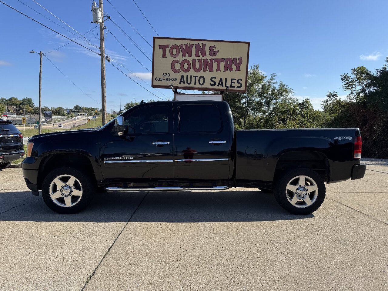 Used 2013 GMC Sierra 2500 Denali AWD/4WD image 4