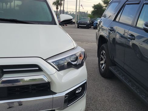 Used 2023 Toyota 4Runner Limited image 3