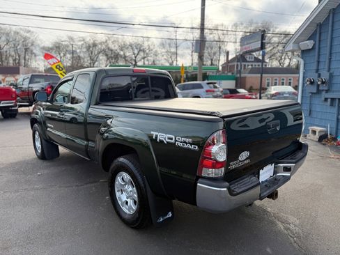 Used 2014 Toyota Tacoma 4x4 Access Cab V6 image 8