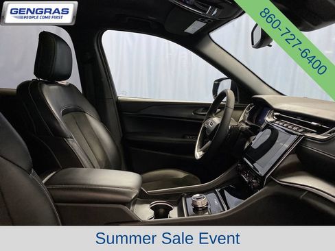 Used 2023 Jeep Grand Cherokee L Laredo AWD/4WD image 47