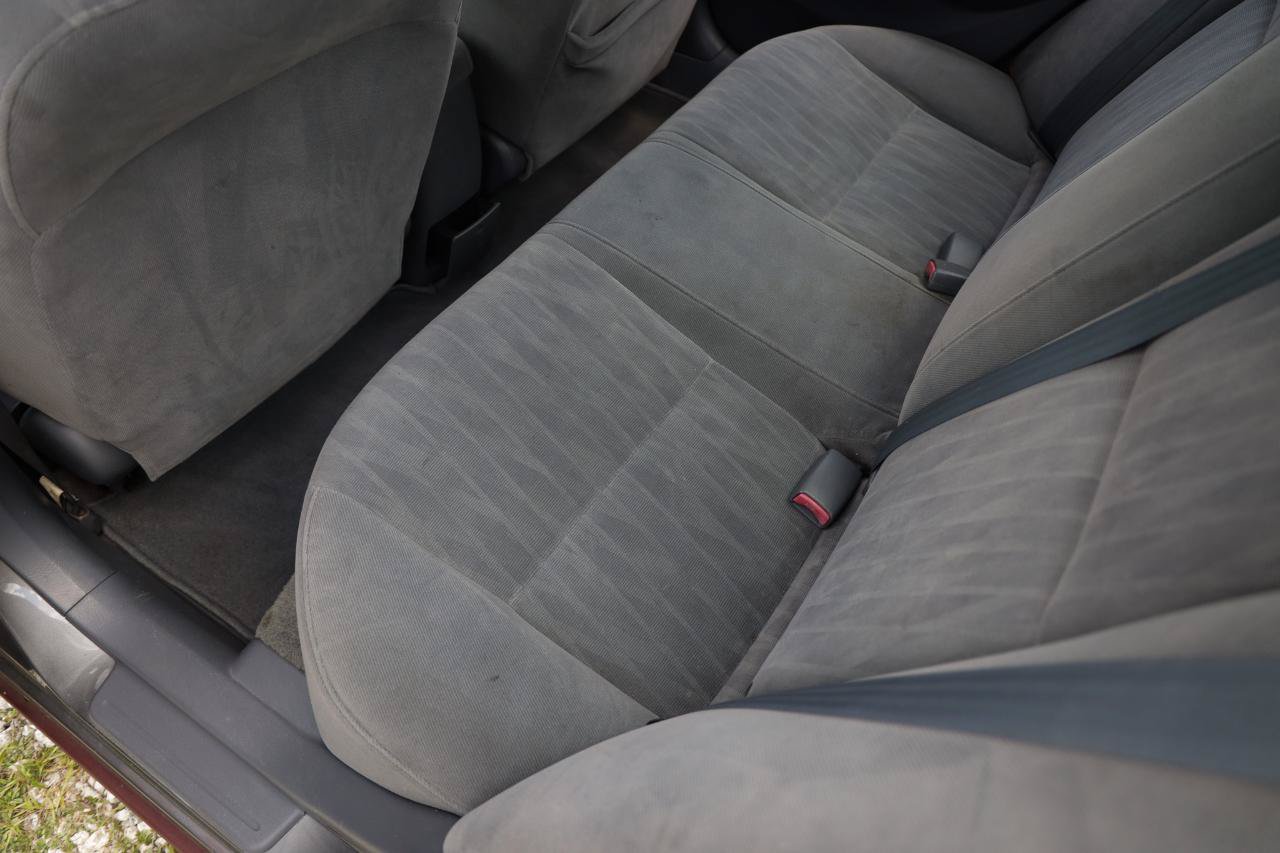 Used 2005 Honda Civic EX image 10