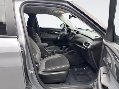 Used 2023 Chevrolet TrailBlazer LT w/ Convenience Package image 16