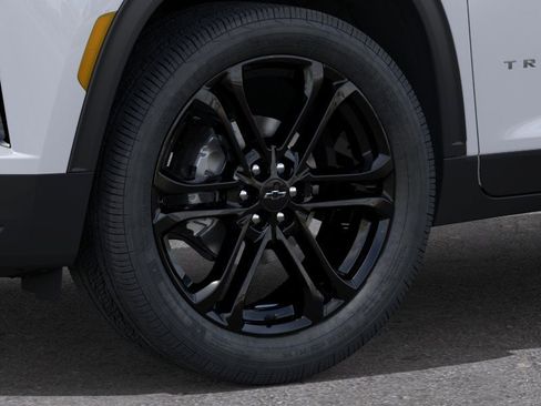 New 2026 Chevrolet Traverse LT w/ LPO, Floor Liner Package FWD image 33