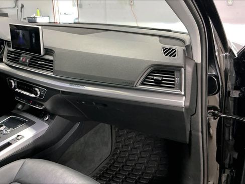 Used 2018 Audi Q5 Premium Plus w/ Premium Plus Package image 18