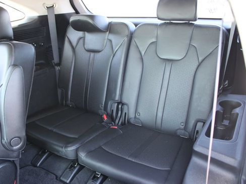 Used 2023 Kia Sorento SX FWD image 31