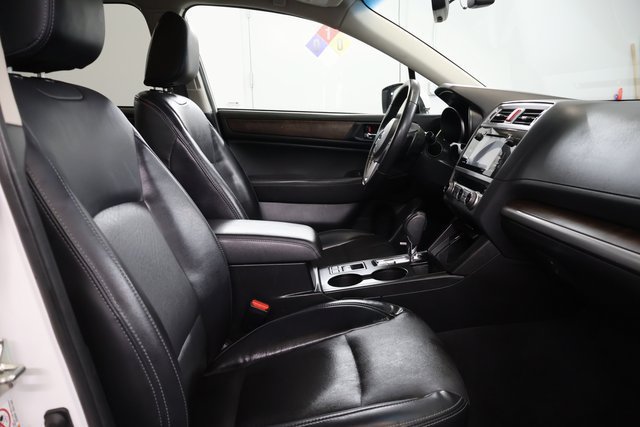Used 2017 Subaru Outback 2.5i Limited AWD/4WD image 30