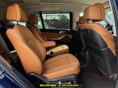 Used 2020 BMW X7 xDrive40i w/ Premium Package AWD/4WD image 27