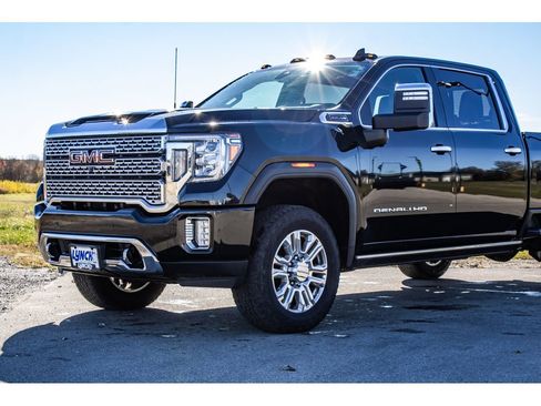 Used 2023 GMC Sierra 2500 Denali w/ Denali Ultimate Package image 16