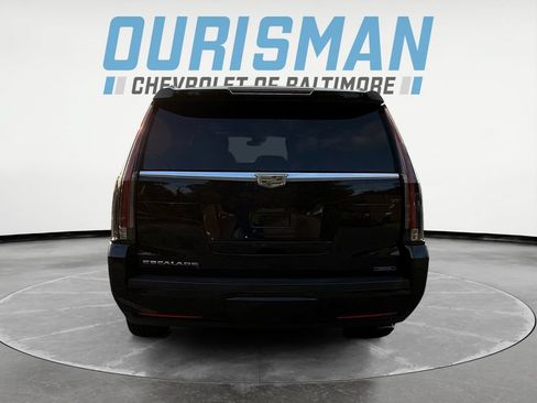 Used 2019 Cadillac Escalade Luxury RWD image 5