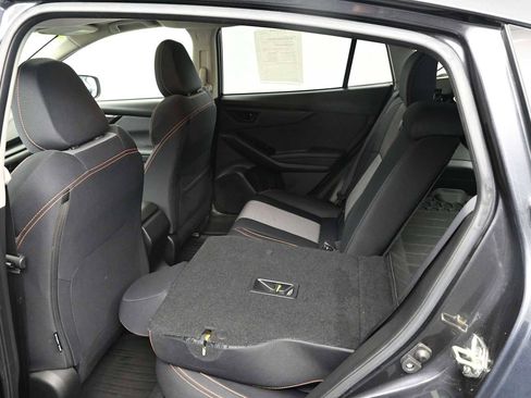 Used 2019 Subaru Crosstrek 2.0i Premium w/ Moonroof Package AWD/4WD image 43