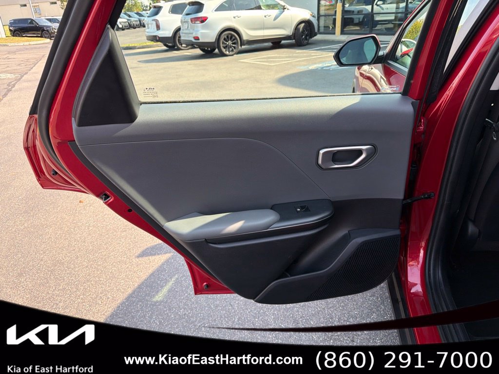 Used 2025 Kia K4 FWD image 17