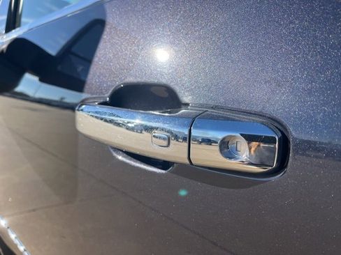 Used 2024 GMC Sierra 2500 SLT w/ SLT Premium Package image 65