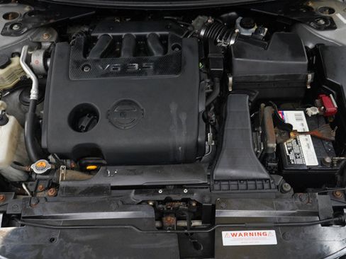 Used 2011 Nissan Altima 3.5 SR w/ 3.5SR Premium Pkg image 30