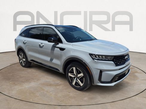 Used 2023 Kia Sorento EX w/ Panoramic Sunroof Package FWD image 5