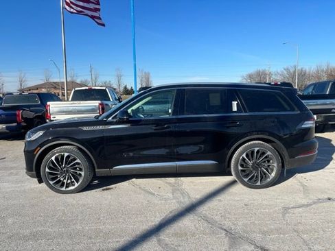 New 2026 Lincoln Aviator Reserve image 8