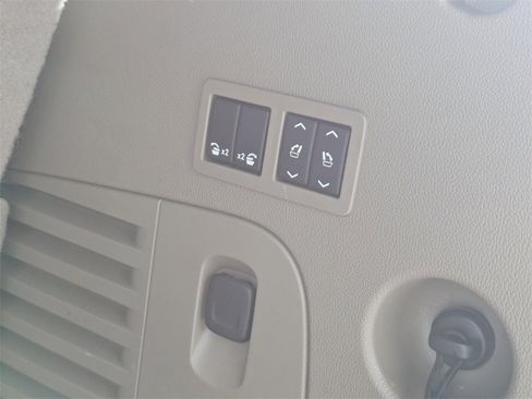 Used 2019 GMC Yukon SLT w/ Open Road Package image 13