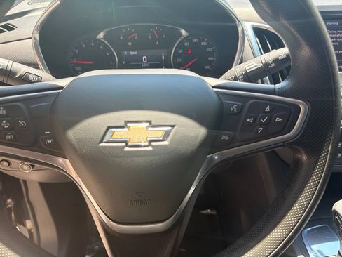Used 2023 Chevrolet Equinox LT FWD image 20